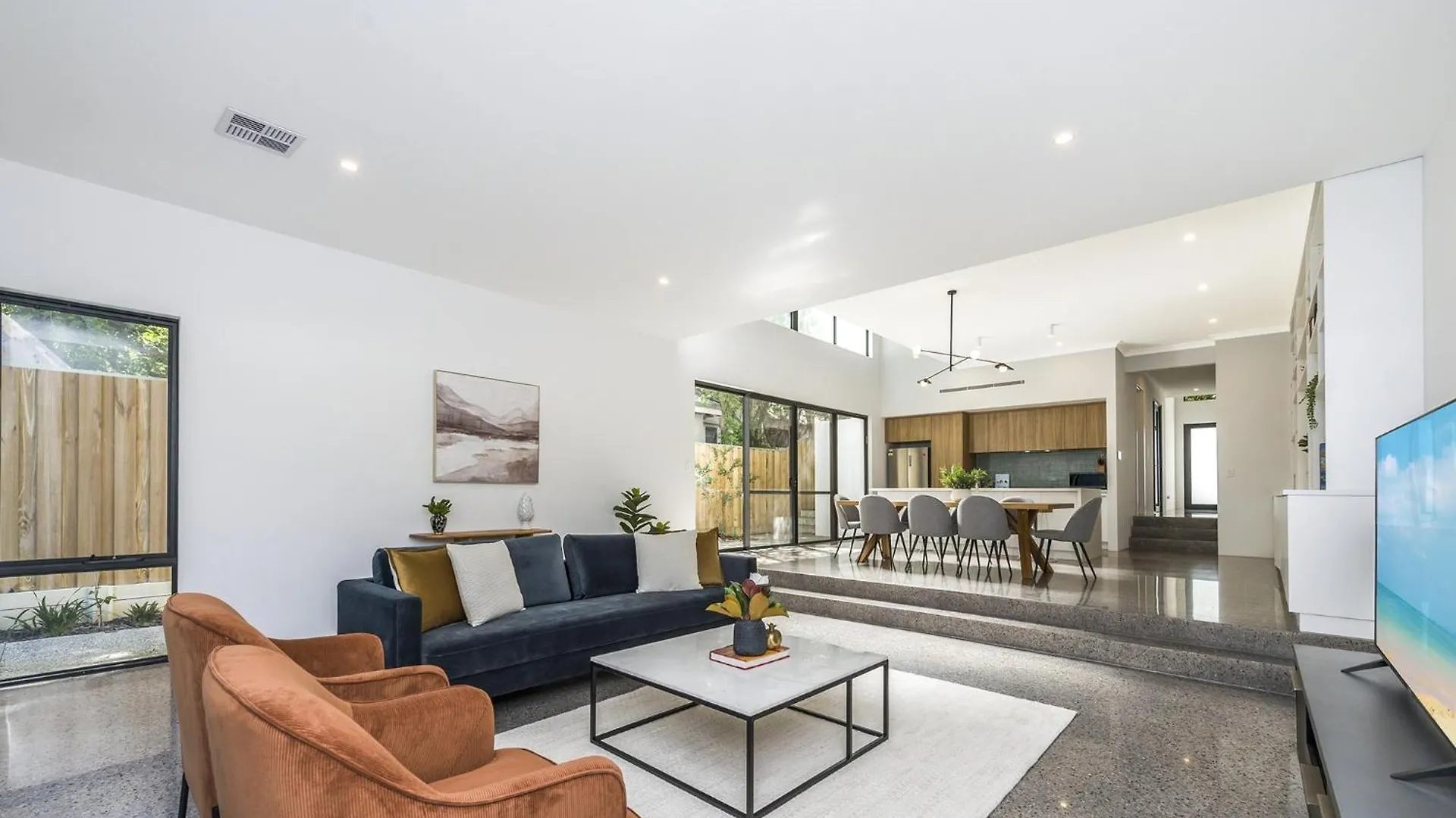 Modern 4-Bed Double-Story House With Patio Villa Perth Australia