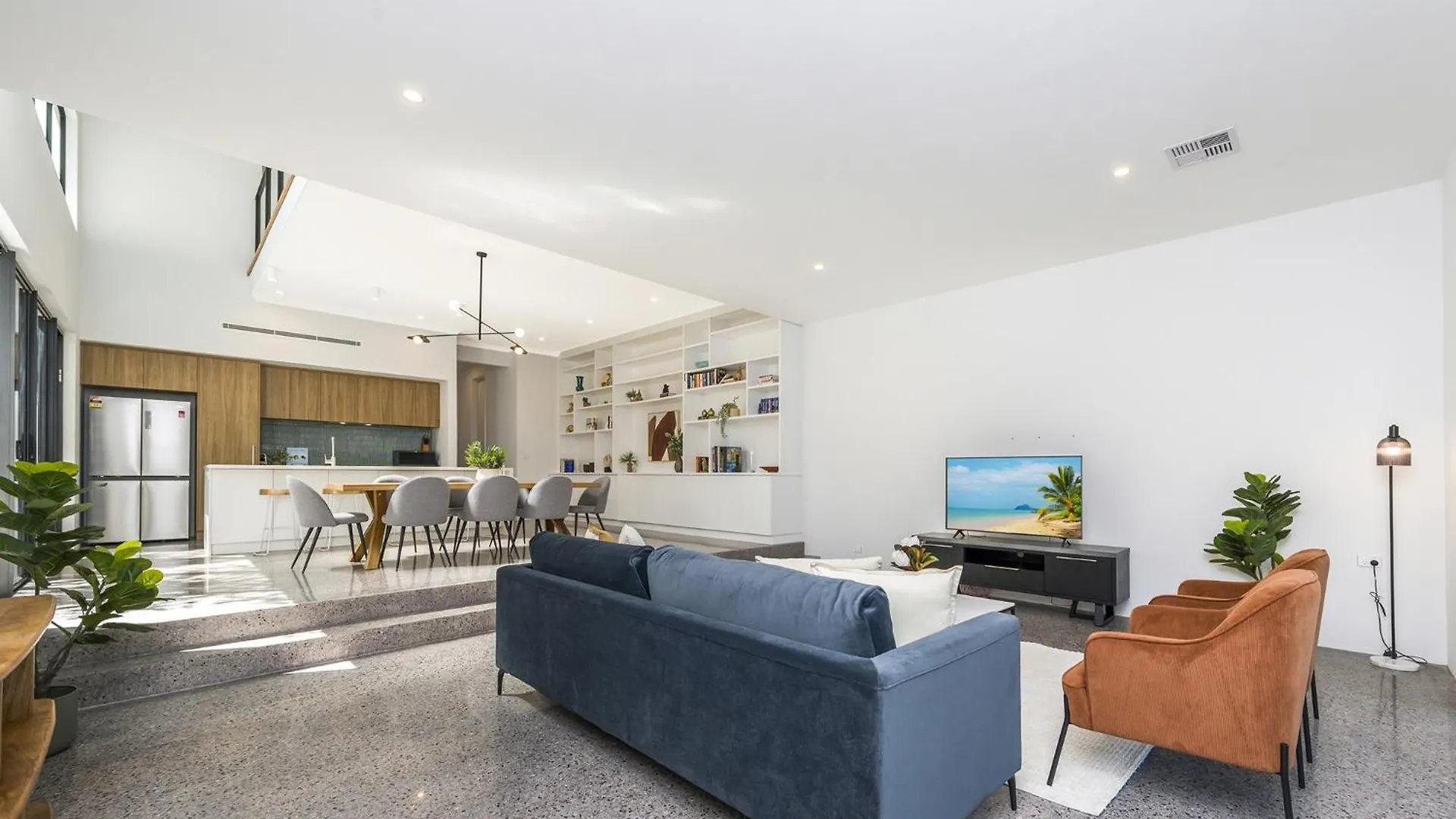 Holiday home Modern 4-Bed Double-Story House With Patio Villa Perth