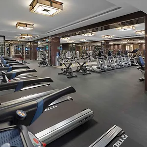 5* Отель Crown Towers